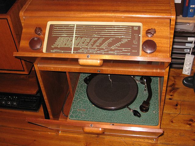 EIA V 167 öppen.jpg